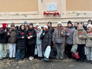 "Герои в нашей памяти: мероприятия к Дню неизвестного солдата"