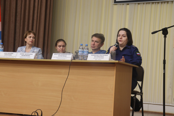 Родительское собрание в медицинском колледже: говорим о поддержке подростков 2