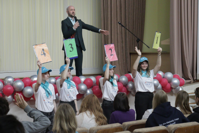 Единый день открытых дверей в Омском областном медицинском колледже 2