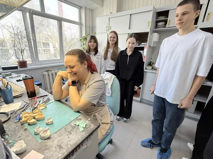 Экскурсия для школьников в Городской клинической стоматологической поликлиники № 1 3
