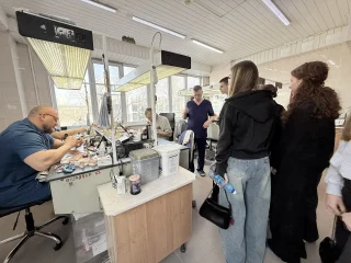 Экскурсия для школьников в Городской клинической стоматологической поликлиники № 1 Экскурсия для школьников в Городской клинической стоматологической поликлиники № 1