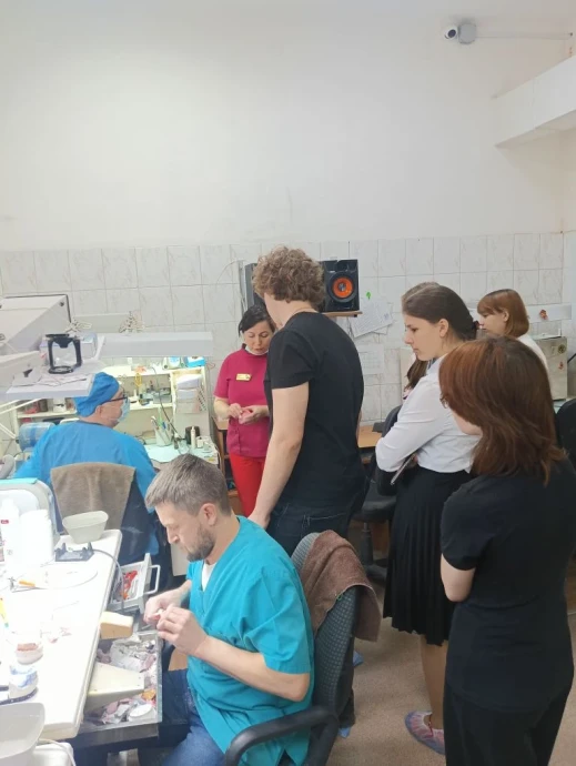 Школьники знакомятся с медицинскими профессиями. 2