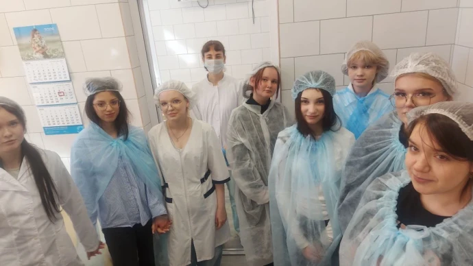 "Профессионалитет" открывает двери: юные  в Городской Детской клинической больнице 3